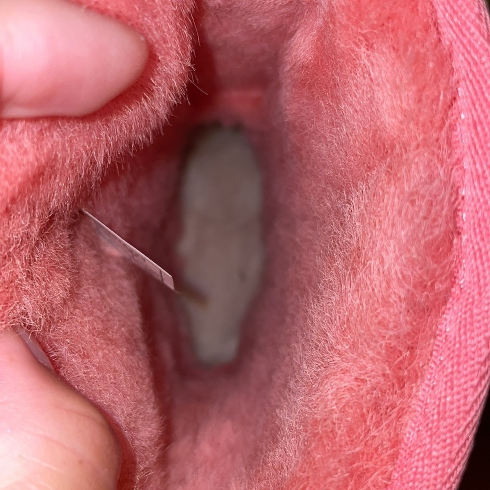 Cute pink brand new Ugg boots​​​​​​ - Picture 11 of 11